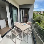 Four M No2 Cavtat