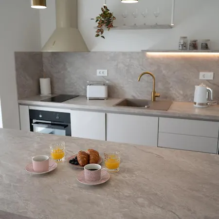 Apartment Four M No2