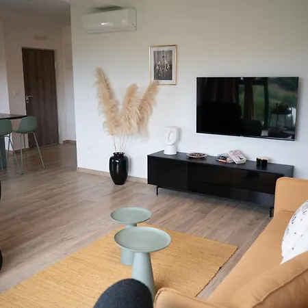 Four M No2 * 察夫塔特