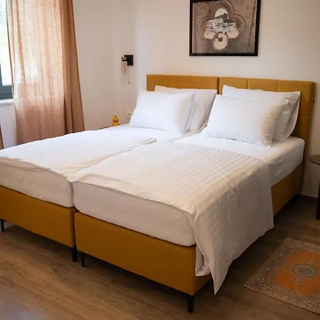 Four M No2 Apartment