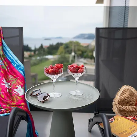 Four M No2 * 챠브타트