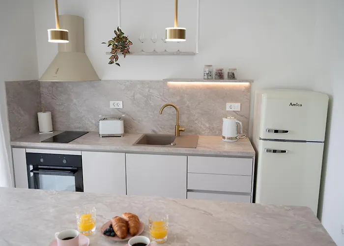 Four M No2 察夫塔特